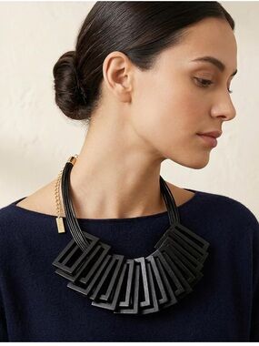 Bold Geometric Black Statement Necklace - Brand: Unknown
